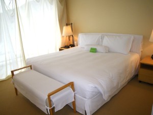 ウェスティンホテル淡路(兵庫県淡路市)の部屋のベッドルーム