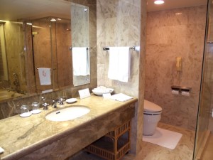 ホテルオークラ東京ベイ(千葉県浦安市)の部屋のバスルーム洗面台