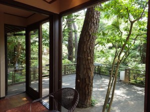 湯回廊菊屋(静岡県伊豆市修善寺)の回廊内バルコニー