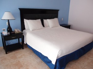 オーシャンブルー&サンド(ドミニカ共和国プンタカーナ)の部屋のベッド