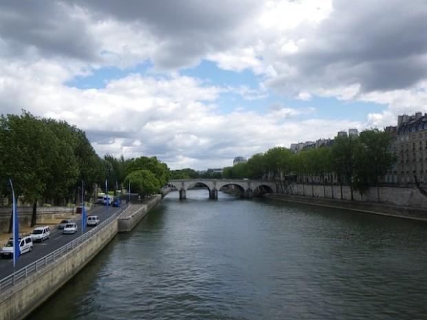パリのマリー橋
