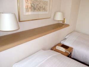 ブリーズベイホテルリゾート＆スパ(神奈川県横浜市)の部屋のベッドヘッド部分