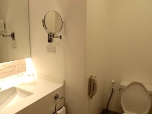 ハロルズホテル(フィリピン・セブ島)の部屋のバスルーム