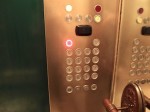 マニラホテル(フィリピン・マニラ)のエレベーター内フロアボタン