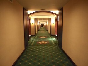 マニラホテル(フィリピン・マニラ)の部屋への通路