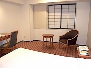 インターナショナルガーデンホテル成田の部屋のリビングスペース