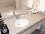 インターナショナルガーデンホテル成田の部屋のバスルーム洗面台