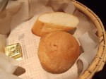 心乃間間[このまま]（旅館、熊本県南阿蘇郡）の夕食コースのパン
