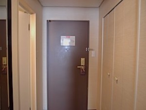シェラトン都ホテル東京(東京都港区)の部屋の入口