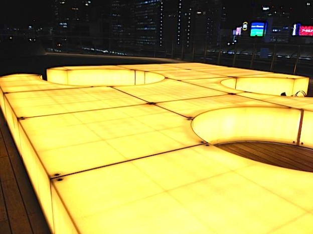 東京駅丸の内KITTEガーデン