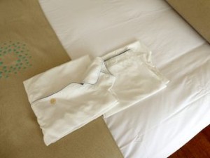 ホテルセトレ神戸・舞子の部屋にあるパジャマ