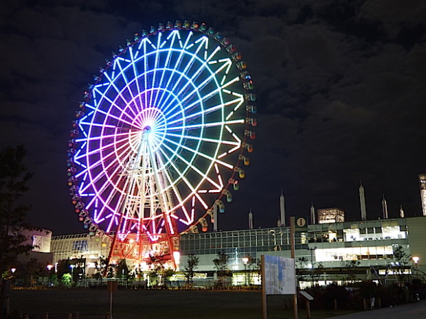 東京お台場のパレットタウン大観覧車 Night View Of The Palette Town Ferris Wheel At Odaiba Koutou Ku Tokyo ホテルルームドットジェーピー Hotelroom Jp ホテルや旅館の部屋の紹介